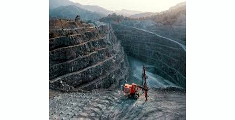 Large-scale open pit mining operation